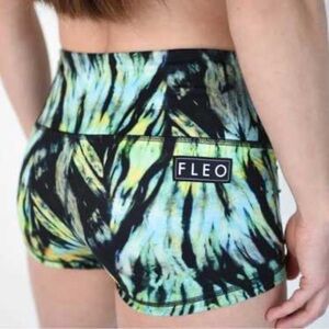 Fleo Shorts
